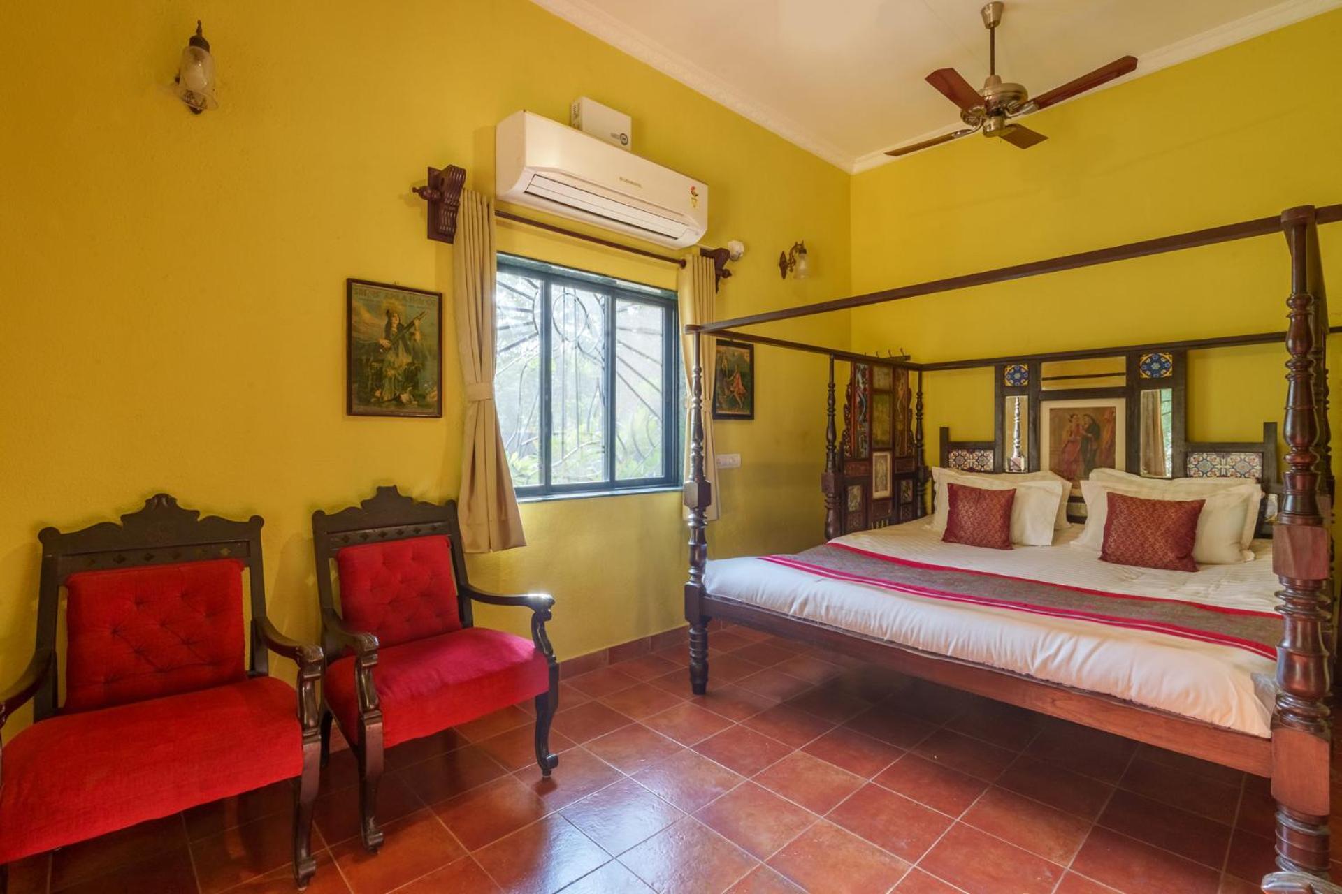 Vintage Estate - Lakeside Allure With Vintage Decor,A Plunge Pool & A Lawn Featuring A Charming Gazebo Karjat Ngoại thất bức ảnh